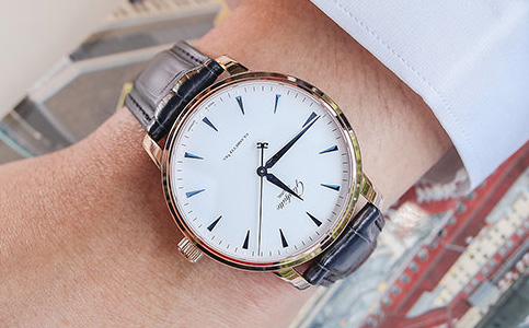 格拉蘇蒂手表進水不走怎么辦