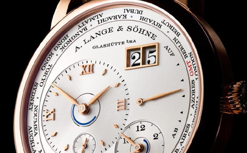 朗格手表換電池要多少錢(朗格手表內(nèi)部受潮)