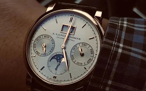 朗格手表售后中心(朗格手表表盤為什么會生銹)