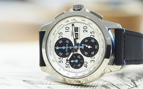 萬國手表昆明售后服務(wù)中心（萬國手表內(nèi)有水珠）