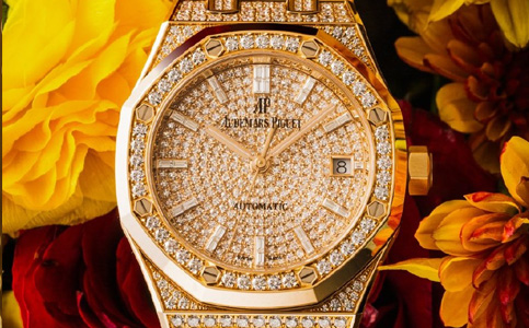 愛彼手表維修服務在哪（手表表蒙劃傷維修的步驟和方法）