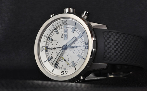 萬(wàn)國(guó)維修服務(wù)中心（解決萬(wàn)國(guó)手表走慢的方法）