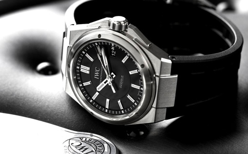 萬國手表售后服務(wù)維修熱線(萬國手表保養(yǎng)的相關(guān)知識)